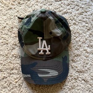 New Eras women’s hat